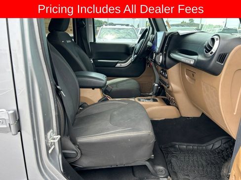 Used 2016 Jeep Wrangler Unlimited Sahara w/ Max Tow Package AWD/4WD image 18