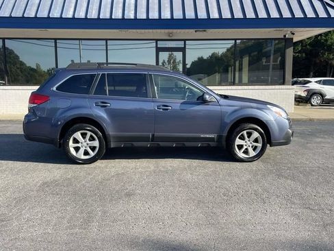 Used 2014 Subaru Outback 2.5i Premium AWD/4WD image 7