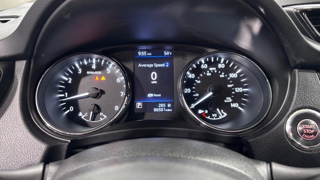 Used 2018 Nissan Rogue SV AWD/4WD image 14
