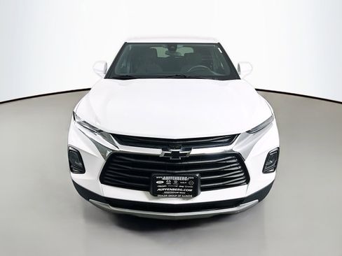 Used 2021 Chevrolet Blazer LT FWD image 2