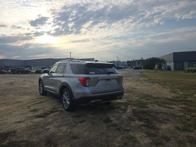 Used 2023 Ford Explorer Limited w/ Equipment Group 301A RWD image 6