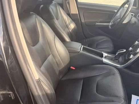 Used 2015 Volvo S60 T5 image 23