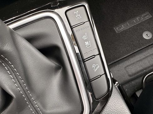 Used 2024 Kia Seltos SX w/ SX Sunroof Package AWD/4WD image 27