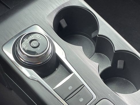 Used 2024 Ford Escape ST-Line image 6