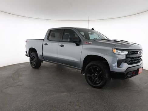 Used 2024 Chevrolet Silverado 1500 LT Trail Boss AWD/4WD image 2