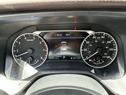 Used 2023 Nissan Rogue SV FWD image 23