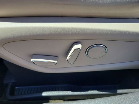 Used 2018 Lincoln MKX Select w/ Select Plus Package image 24