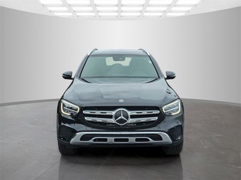 Used 2022 Mercedes-Benz GLC 300 image 2