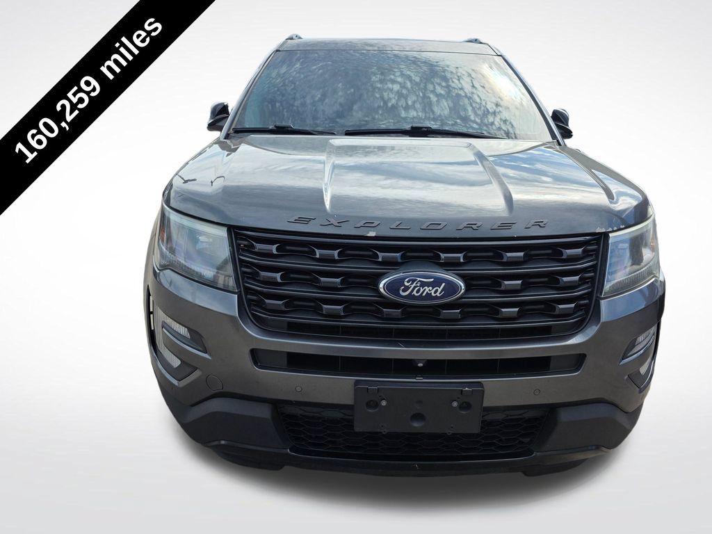 Used 2016 Ford Explorer Sport w/ Equipment Group 401A AWD/4WD image 2