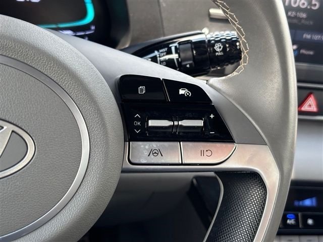 Used 2025 Hyundai Elantra Sport FWD image 27