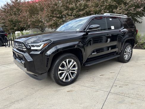 New 2026 Toyota 4Runner Limited AWD/4WD image 3