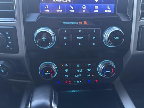 Used 2020 Ford F150 Lariat w/ Equipment Group 502A Luxury image 21