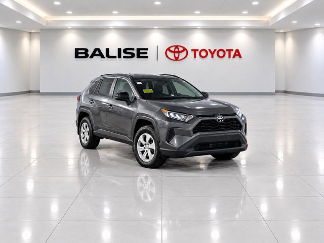 Used 2022 Toyota RAV4 LE AWD/4WD image 1