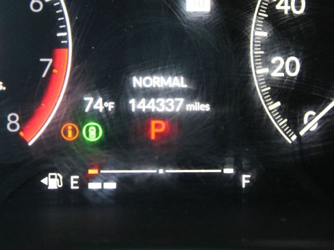 Used 2022 Honda Civic Sport image 8