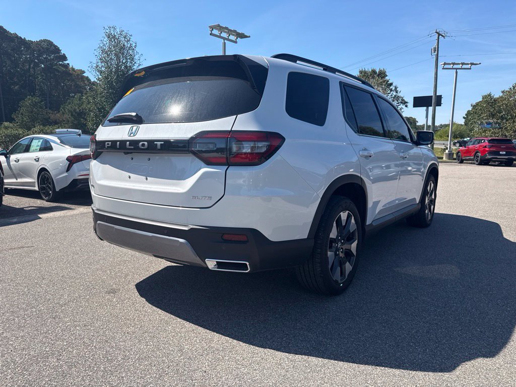 Used 2026 Honda Pilot Elite image 5