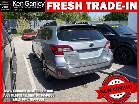 Used 2018 Subaru Outback 3.6R Limited AWD/4WD image 8