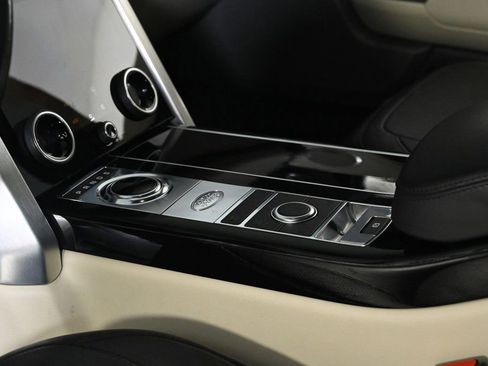 Used 2018 Land Rover Range Rover Supercharged image 20