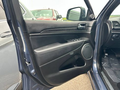 Used 2021 Jeep Grand Cherokee High Altitude AWD/4WD image 17