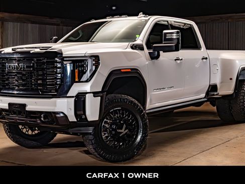 Used 2024 GMC Sierra 3500 Denali Ultimate AWD/4WD image 5