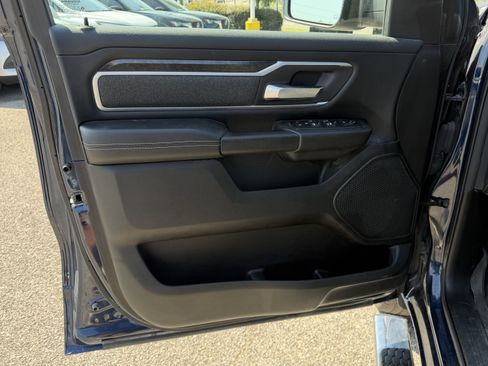 Used 2020 RAM 1500 Big Horn AWD/4WD image 14