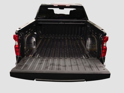 Used 2023 Chevrolet Silverado 1500 LT AWD/4WD image 22