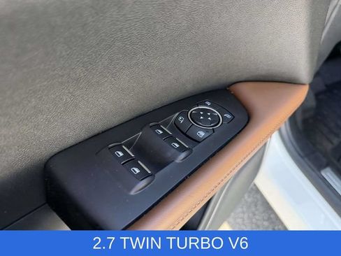 Certified 2023 Lincoln Nautilus Reserve w/ Luxury Package AWD/4WD image 22