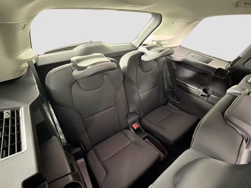 New 2026 Volvo XC90 B6 Core w/ Protection Package Premier image 27