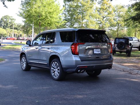 Used 2022 GMC Yukon Denali AWD/4WD image 7
