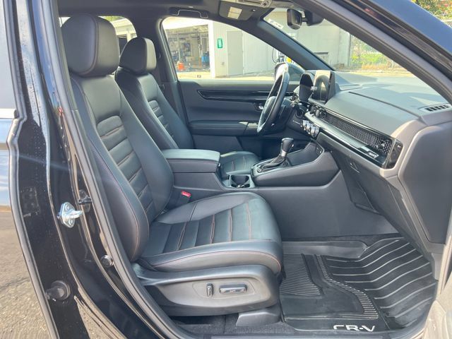 Used 2025 Honda CR-V Sport Touring image 9