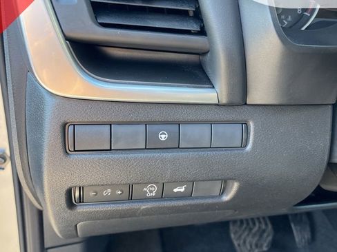 Certified 2023 Nissan Rogue SV w/ SV Premium B Package image 27