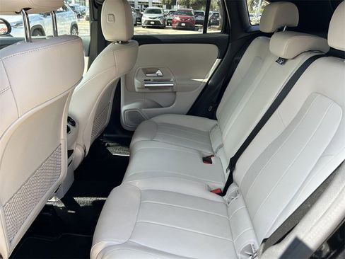 Used 2024 Mercedes-Benz GLA 250 image 12