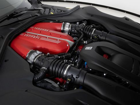 Used 2026 Ferrari 12Cilindri Spider RWD image 30