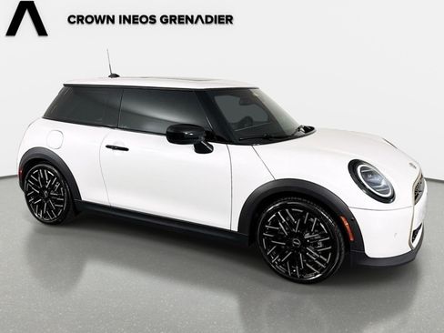 Used 2025 MINI Cooper S FWD image 3