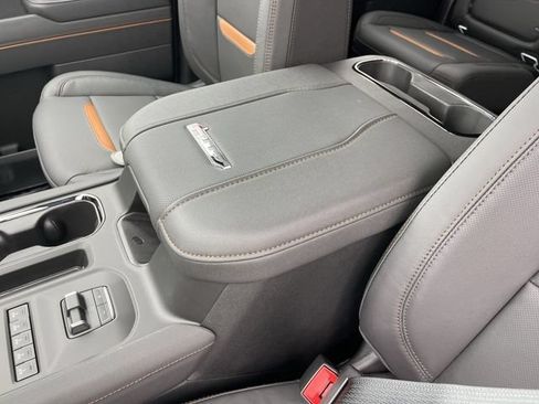 New 2026 GMC Sierra 2500 AT4 w/ AT4 Premium Plus Package AWD/4WD image 20