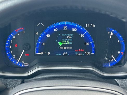 Certified 2022 Toyota Corolla Cross XLE w/ Convenience Package AWD/4WD image 24