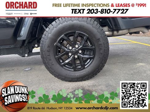 Used 2022 Jeep Gladiator Sport image 8
