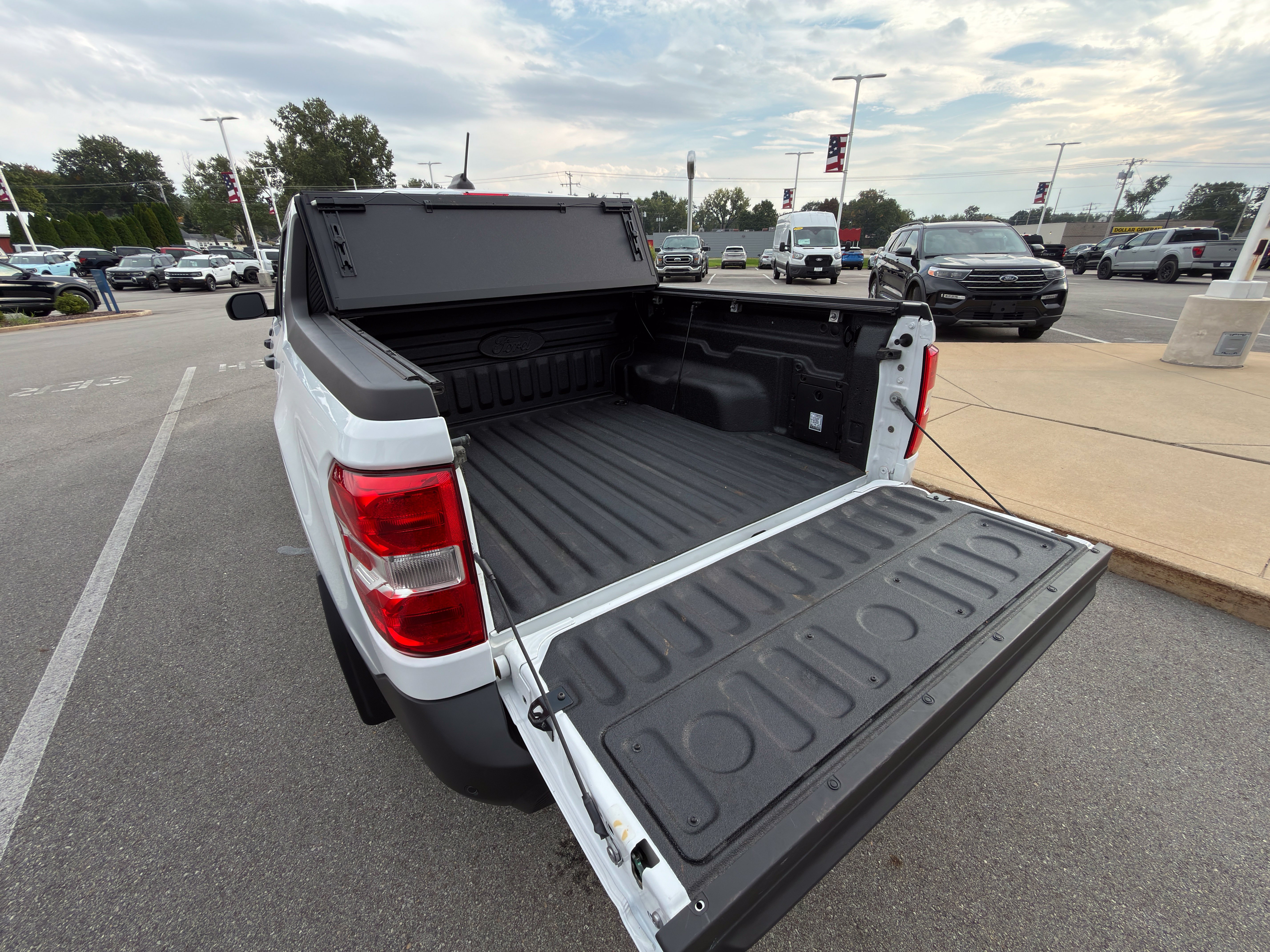 Used 2025 Ford Maverick XLT w/ 4K Tow Package AWD/4WD image 23