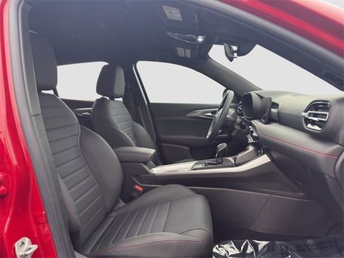 Used 2023 Dodge Hornet GT w/ GT Blacktop Package image 17