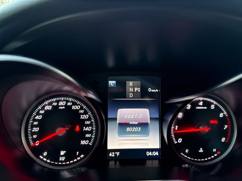 Used 2018 Mercedes-Benz C 300 Sedan image 26