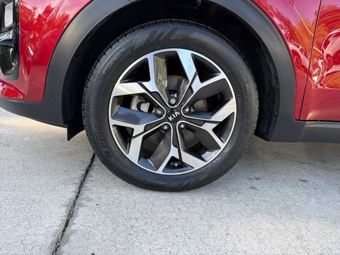 Used 2022 Kia Sportage EX w/ EX Technology Package FWD image 12