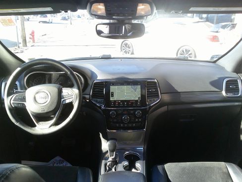 Used 2022 Jeep Grand Cherokee Laredo X AWD/4WD image 20