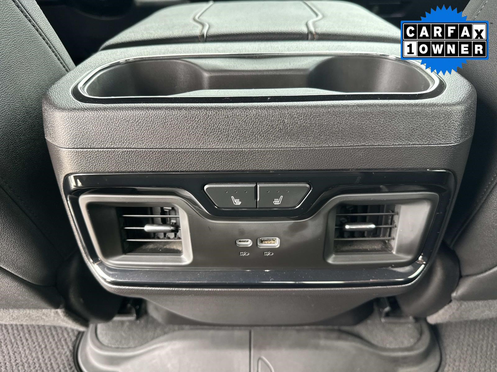 Used 2024 GMC Sierra 1500 AT4 w/ Technology Package AWD/4WD image 21