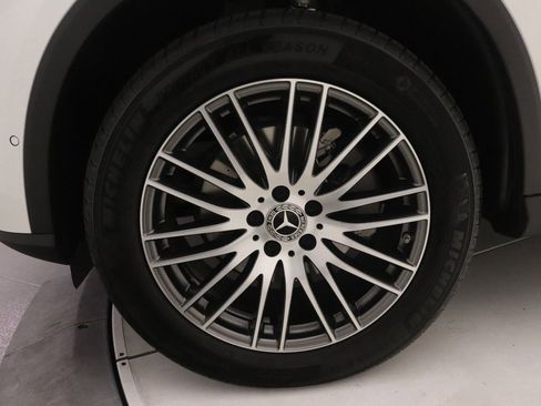 Certified 2026 Mercedes-Benz GLC 300 image 29