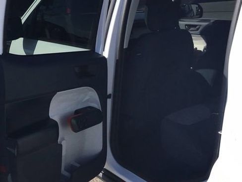 Certified 2022 Ford Maverick XLT image 13