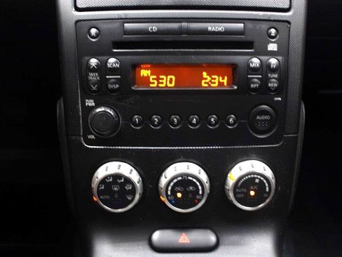 Used 2006 Nissan 350Z Base w/ (N93) Cargo Convenience Pkg image 12