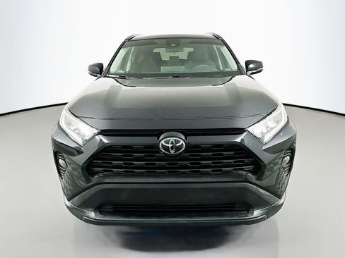 Used 2019 Toyota RAV4 XLE image 2