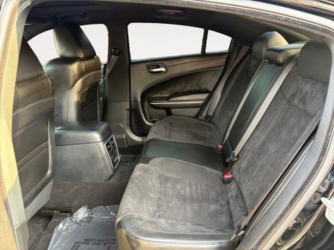 Used 2022 Dodge Charger R/T w/ Plus Group image 7