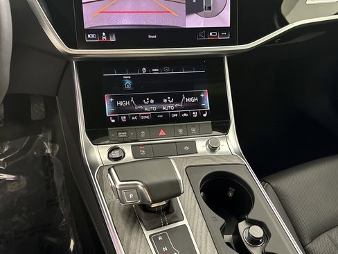 Used 2025 Audi A6 Premium Plus w/ Premium Plus Package image 6