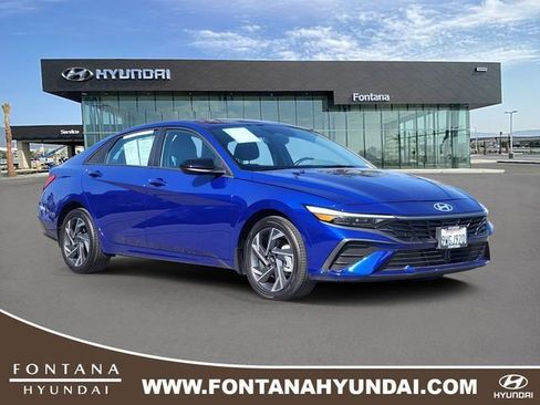 Used 2025 Hyundai Elantra SEL FWD image 1