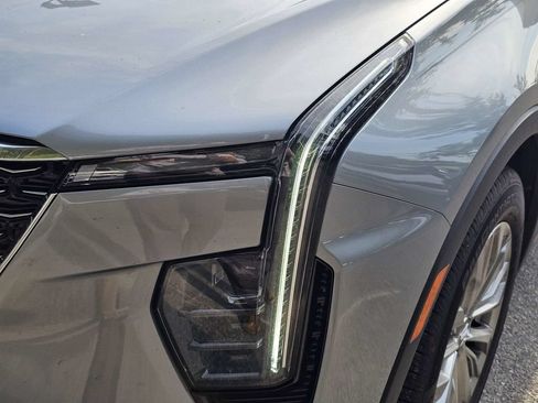Used 2025 Cadillac XT4 Premium Luxury FWD image 9